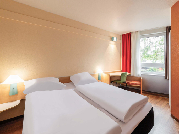 Bedroom 3, B&B HOTEL Essen-Hbf, Essen