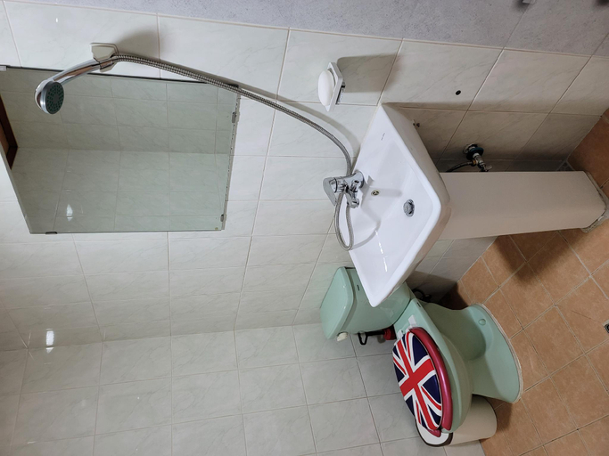 Bathroom 3, Taean (Anmyeondo) Daemyung Pension, Taean