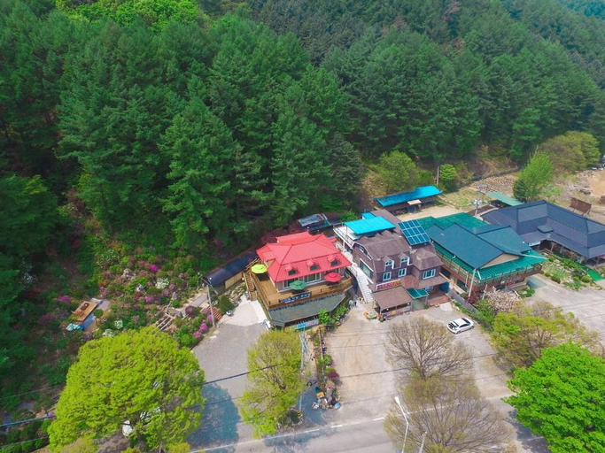 Others 2, Wonju Mountain Pension, Hoengseong