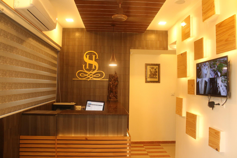 Others 5, Hotel Supreme, Ahmadabad
