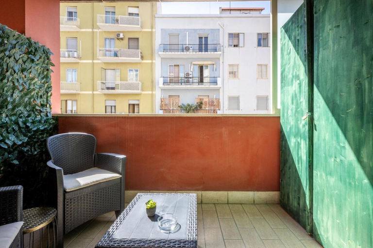 2, Fior Di Loto Central, Cagliari