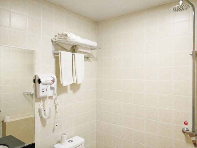 Bathroom, Ya'an Hotel Dalian, Dalian