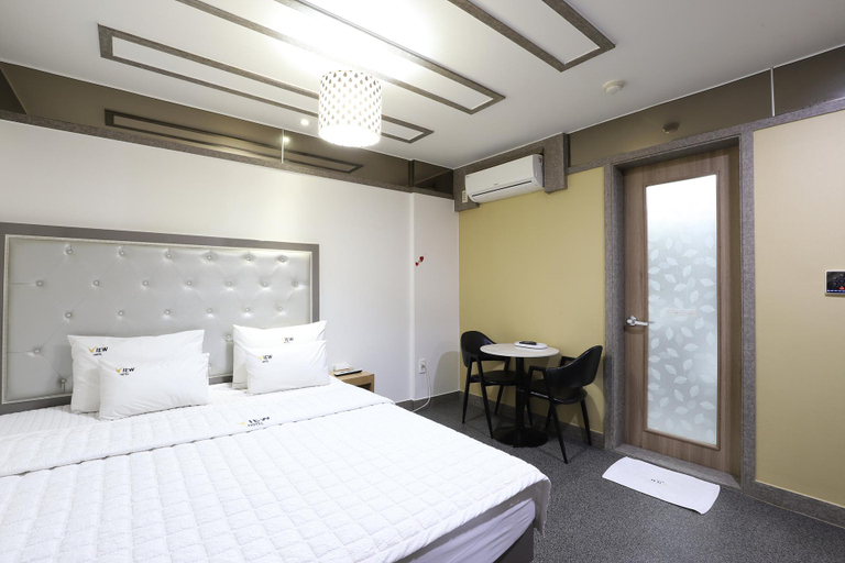 Bedroom 2, View of Daldong, Ulsan, Jung