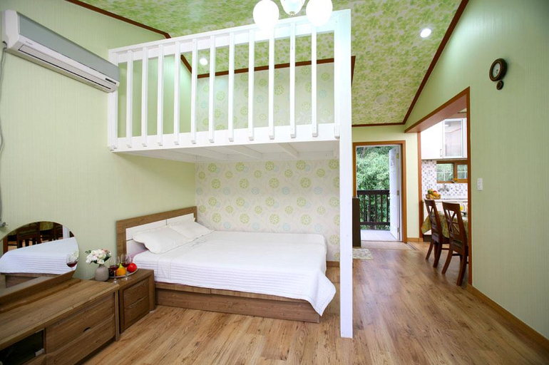 Bedroom, Yangyang family story, Yangyang