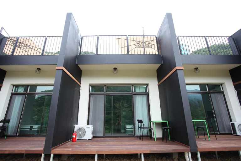 Exterior & Views 1, Gapyeong Gangsibong Mirinae Pension, Pocheon