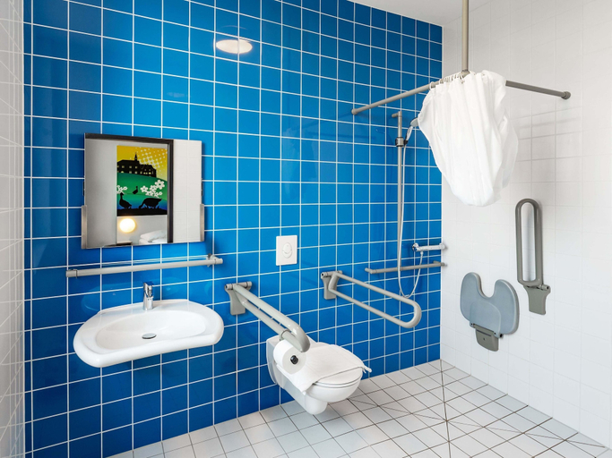 Bathroom 5, B&B Hotel Göttingen-City, Göttingen