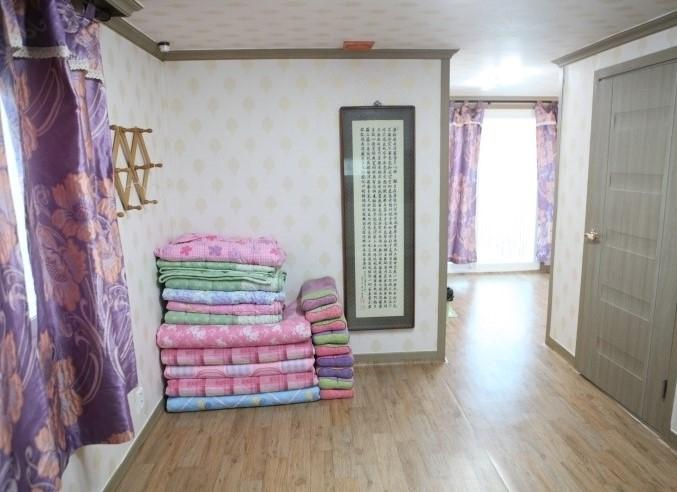 Bedroom 2, Gyeongju Sun and Moon Pension, Gyeongju