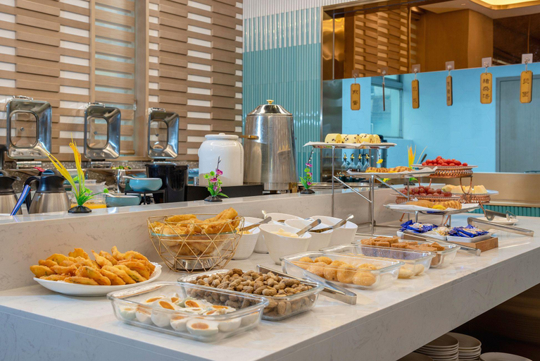 Food & Drinks 5, Golden Leaf Hotel, Longyan