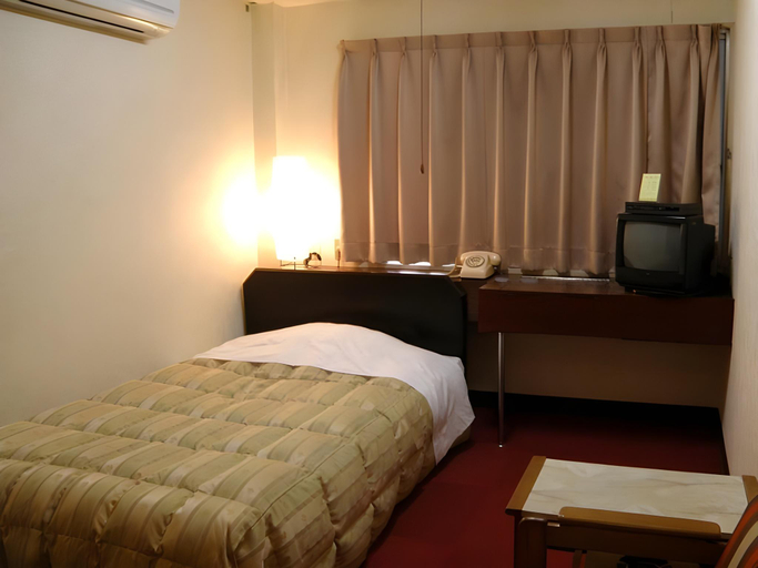 Bedroom 2, Business Hotel Tenmonkan, Kagoshima