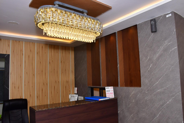 Reception 2, Hotel Real Inn Near NESCO, Mumbai Suburban