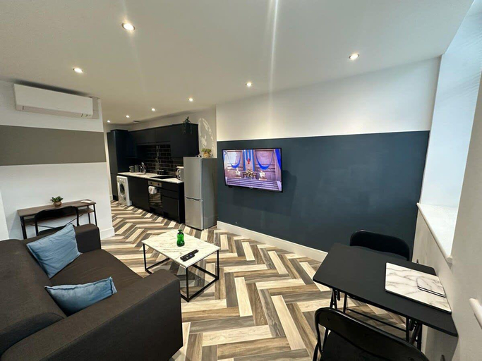 Others 5, Kings Gate House Apartments, Peterborough