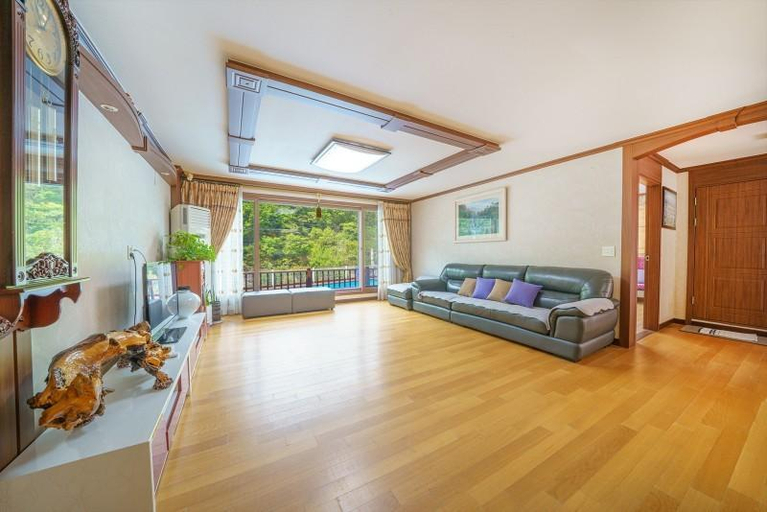 Others 5, Gapyeong Cheongju Pension, Gapyeong