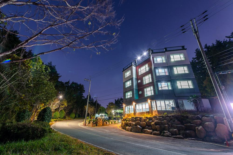 Exterior & Views, Geoje Island Farm Stay, Geoje