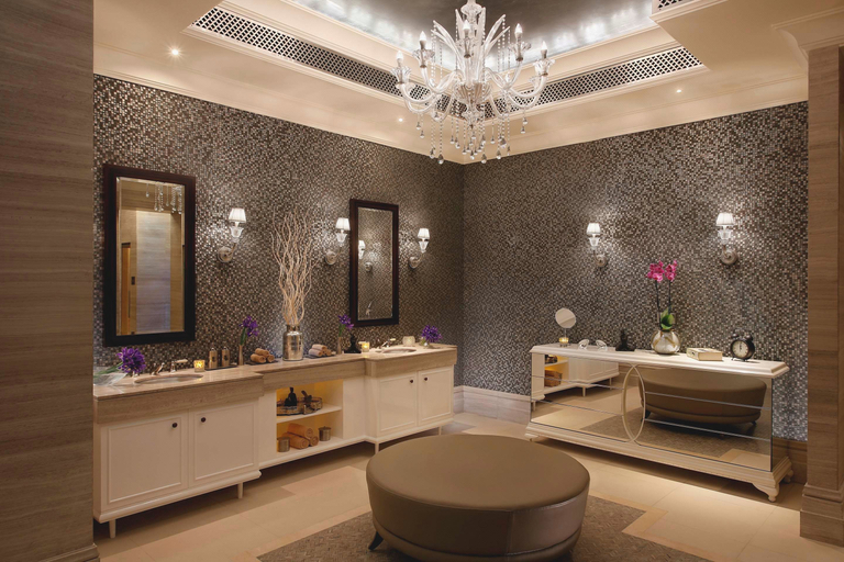 Bathroom, Al Habtoor Palace Dubai, Dubai