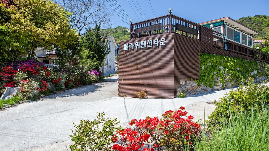 Exterior & Views 1, Ganghwado Flower Pension Town, Ganghwa