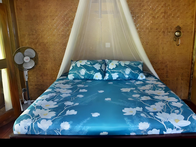 Bedroom 2, Amigos Bungalow, Lombok