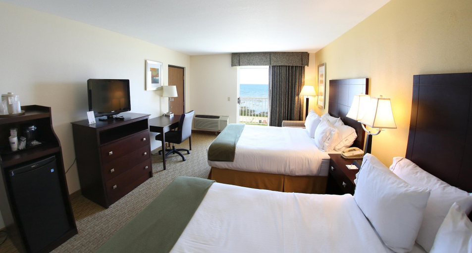 Bedroom 4, Holiday Inn Express ST. IGNACE-LAKE FRONT by IHG, Mackinac