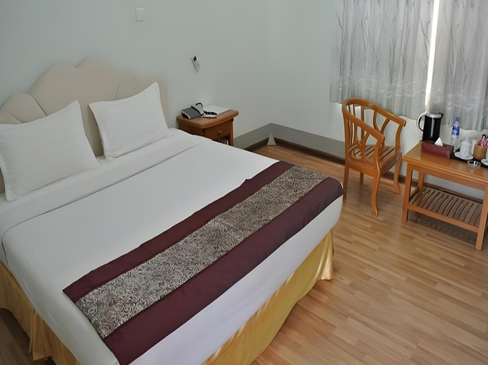 Bedroom 3, Nandar Thiri Hotel, Yamethin