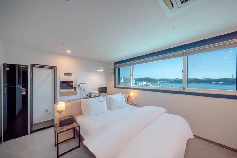 Bedroom 2, Sacheon (Samcheonpo) Hotel Tomato, Sacheon