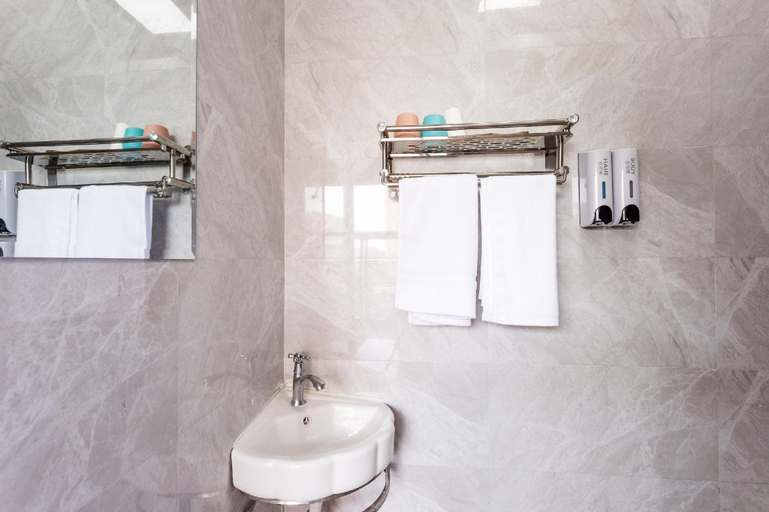 Bathroom 3, Kunshan Minyuanting Express Hotel, Suzhou