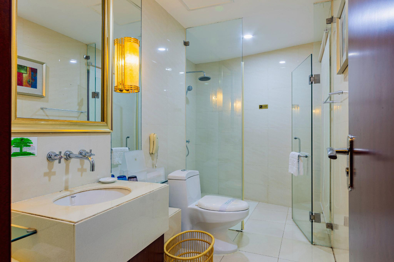 Bathroom 3, Jianjiang Business Hotel, Maoming