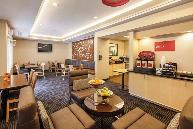 Food & Drinks 5, Towneplace Suites Marriott Jacksonville Butler Boulevard, Duval