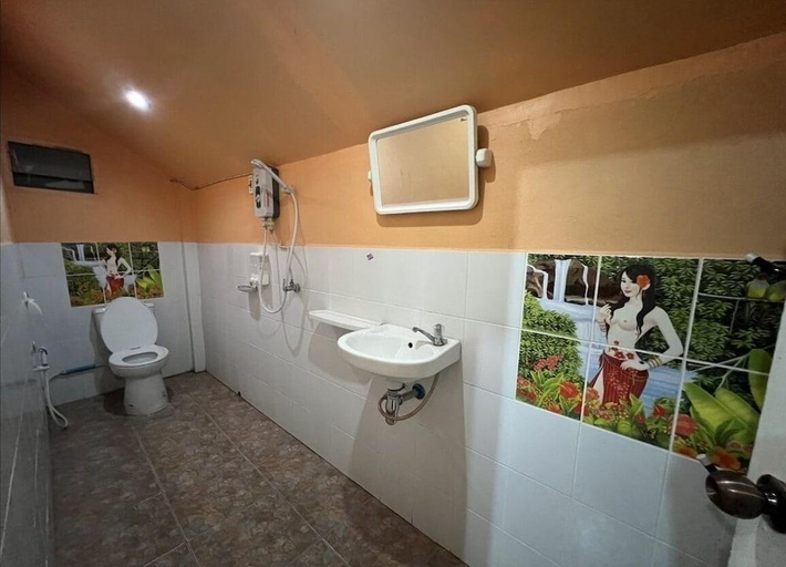 Bathroom 4, Pinmanee Resort and homestay, Chiang Khong