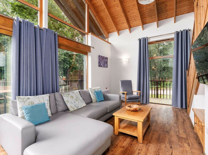 Interior 4, Deerpark Cornwall - Forest Holidays, Cornwall