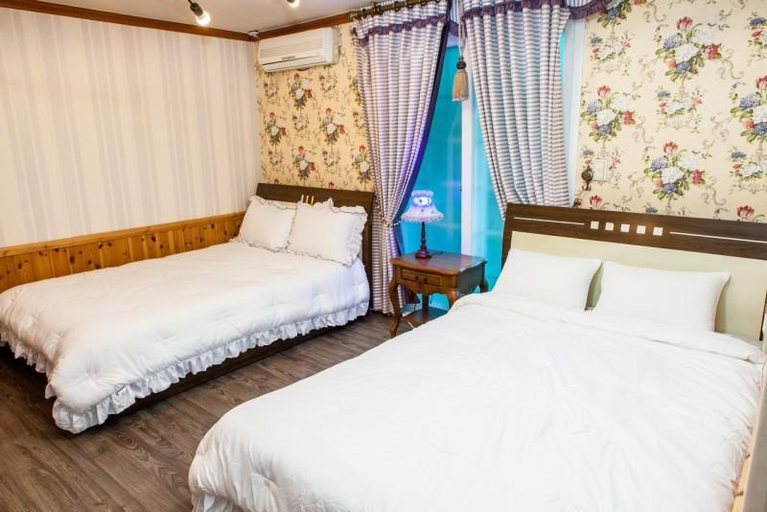 Bedroom 2, Chuncheon Supsogui Gangchon Pension, Chuncheon