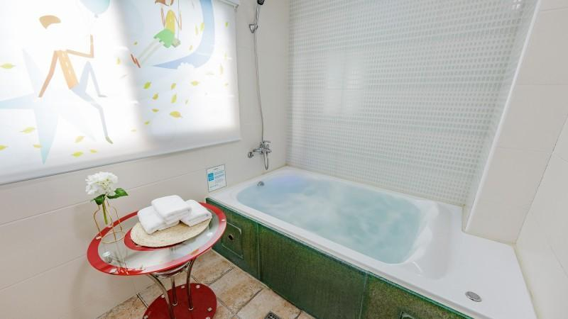 Bathroom 3, Gyeongju M and K Pool Villa Pension, Gyeongju