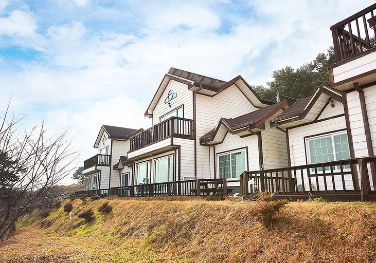 Exterior & Views 4, Yeongdeok Dalnim Pension, Yeongdeok