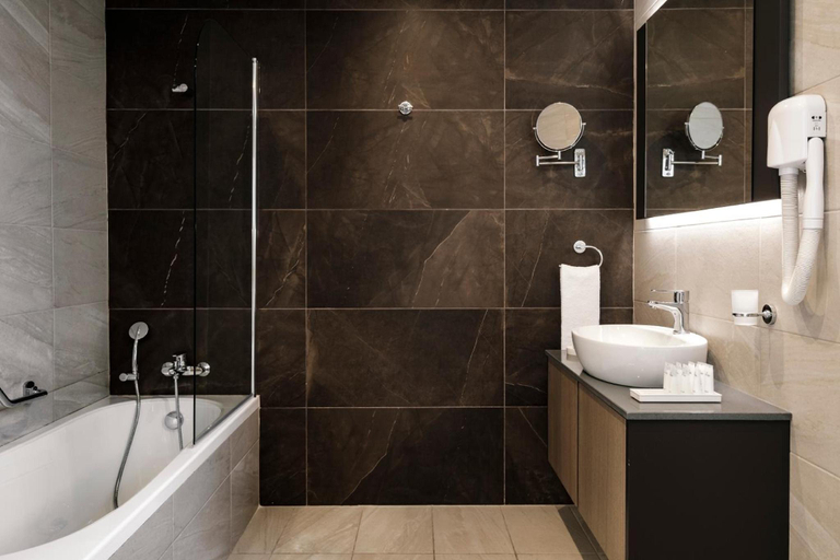 Bathroom 4, Urban Valley Resort & Spa