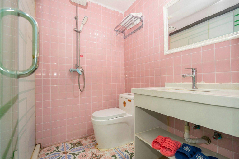 Bathroom 3, Yishangju Theme Hotel, Wuhan