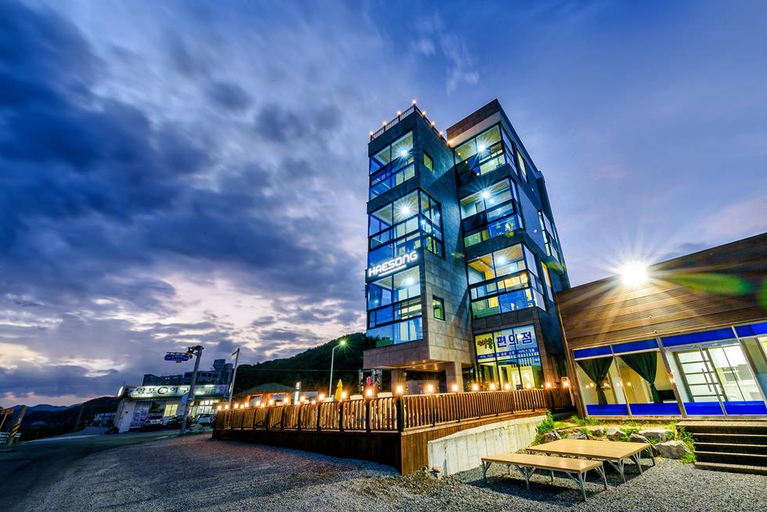 Exterior & Views, Pohang Haesong Pension, Pohang