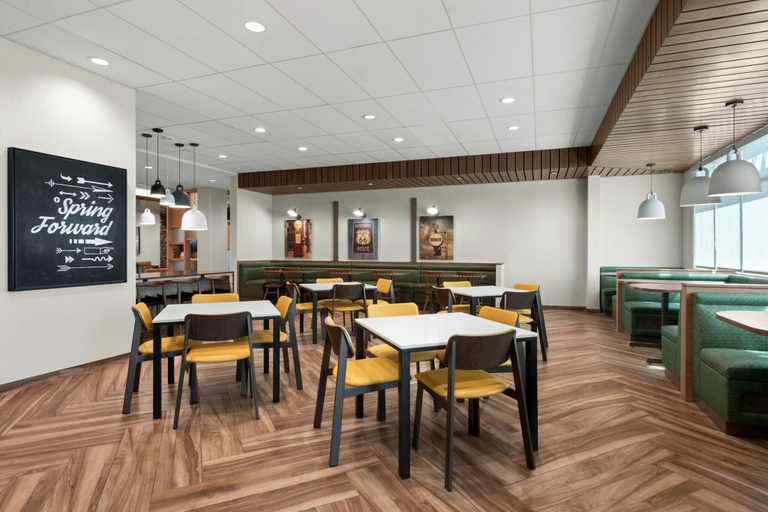 Food & Drinks 5, Fairfield Inn & Suites By Marriott Victorville, San Bernardino