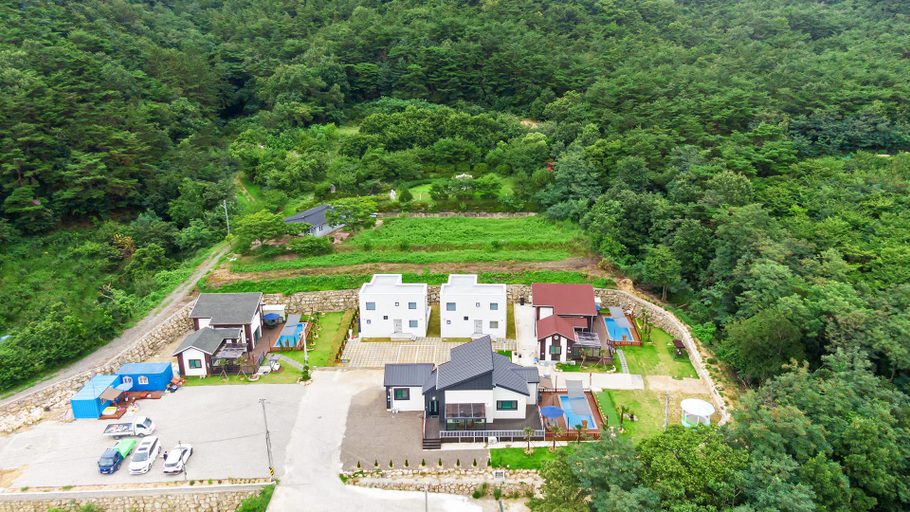 Others 5, Gyeongju Wild Kids Pool Villa, Gyeongju