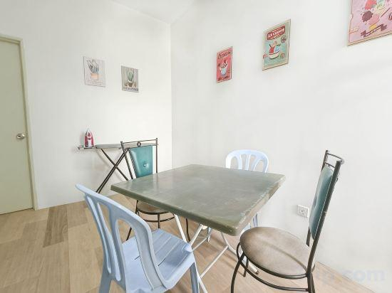 3, Damansara Damai 9Pax 4 Rooms, Petaling Jaya
