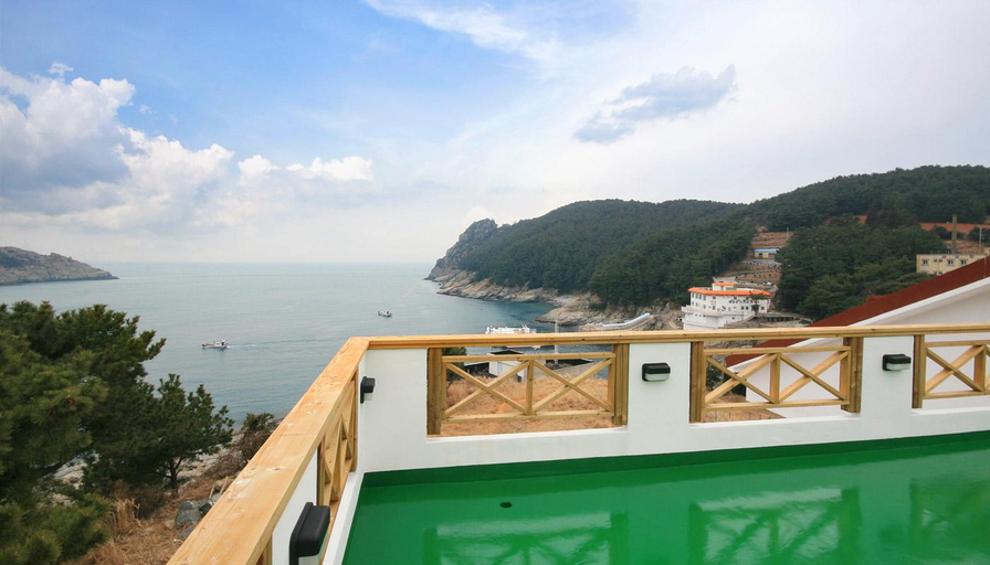 Others, Geoje Wave Sound Pension, Geoje