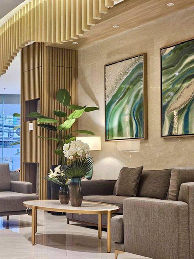 Others 4, Deluxe Executive End Unit in Downtown Makati, Makati City