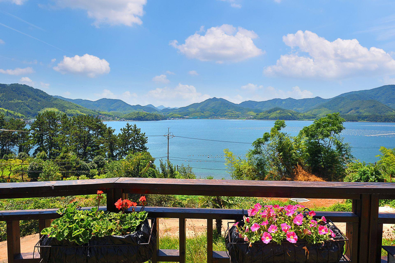 Others 5, Geoje Flower Pension, Geoje