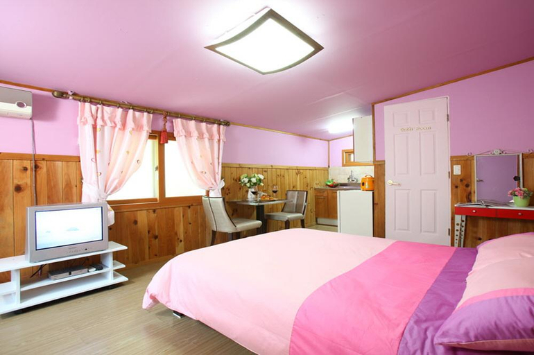 Bedroom 5, Gapyeong Happy Garden Dog Pension, Gapyeong