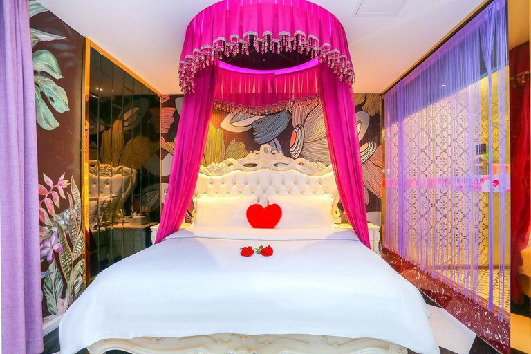 Bedroom, Romantic Hotels in Shenzhen, Shenzhen