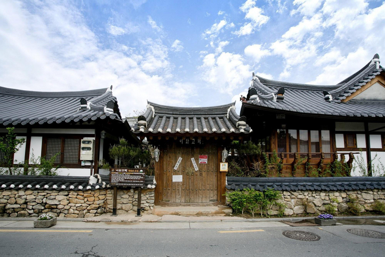 3, Jeonju Hanok Village Ihwa Old House Pension, Jeonju