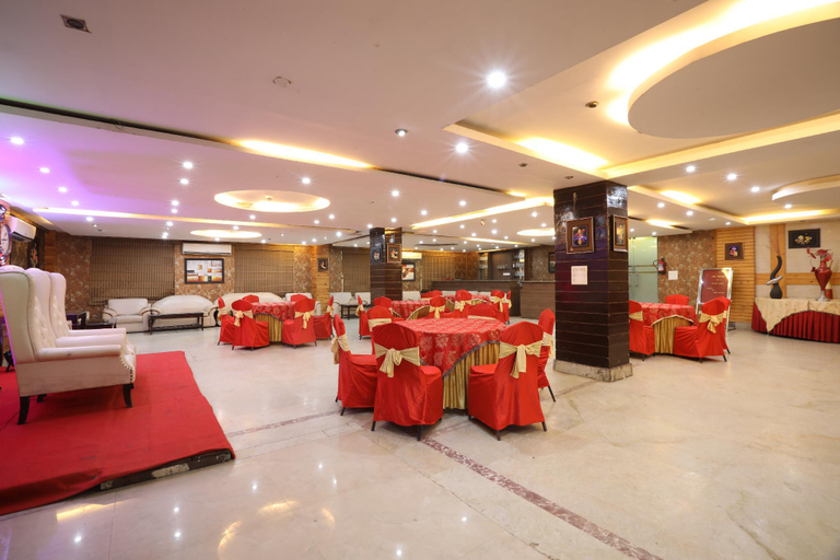 Food & Drinks 3, Le Grand Regency Hotel, Gautam Buddha Nagar