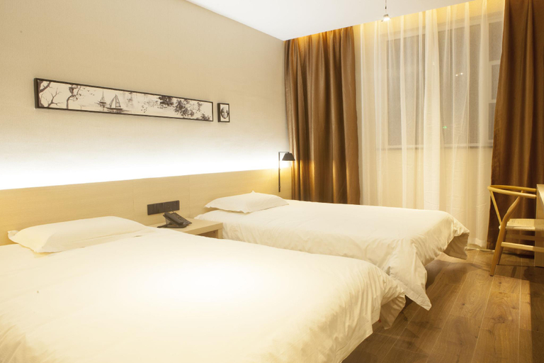 Bedroom 2, Rest Motel (Taian High-speed Railway Station), Tai'an