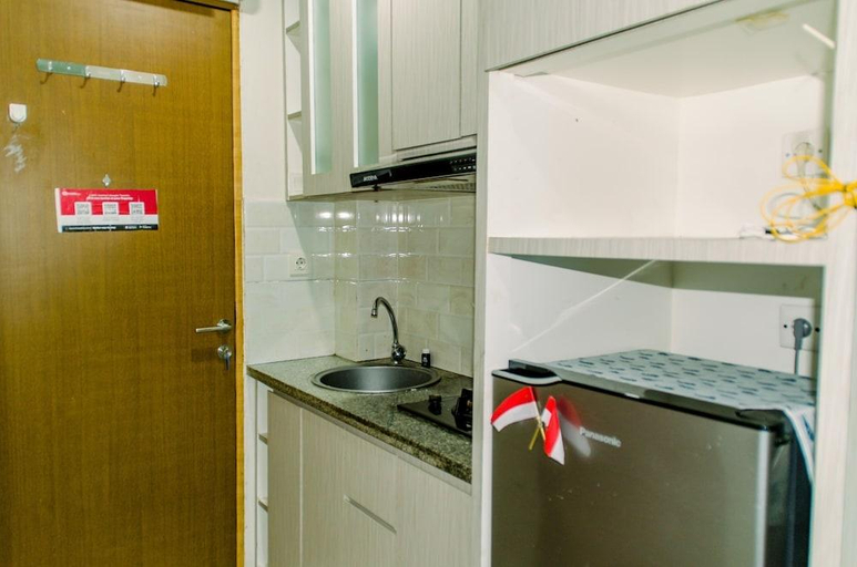 5, Homey And Warm Studio Room At Tifolia Apartment, East Jakarta