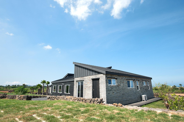 Exterior & Views 1, Jeju Irum Village, Jeju