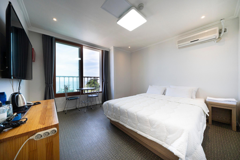 Bedroom, Sokcho Haemaji, Goseong