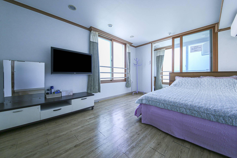 Bedroom 3, Yangyang Naksan Seezen Condotel, Yangyang