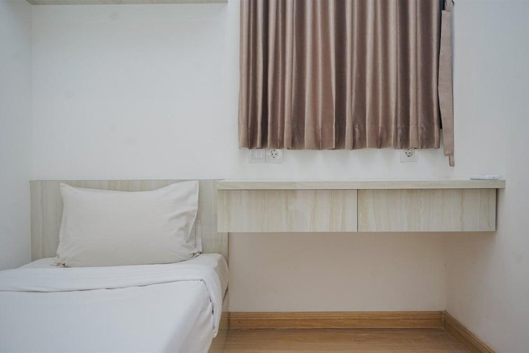 Bedroom 2, Comfort And Minimalist 2Br At Sky House Bsd Apartment, South Tangerang